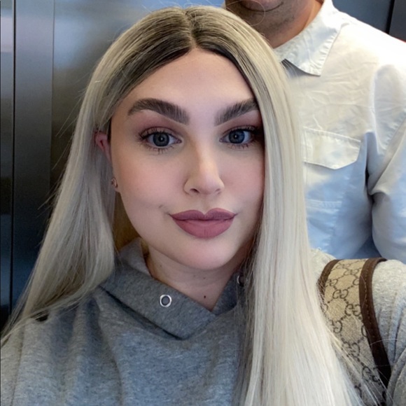 carleyjeanhoova